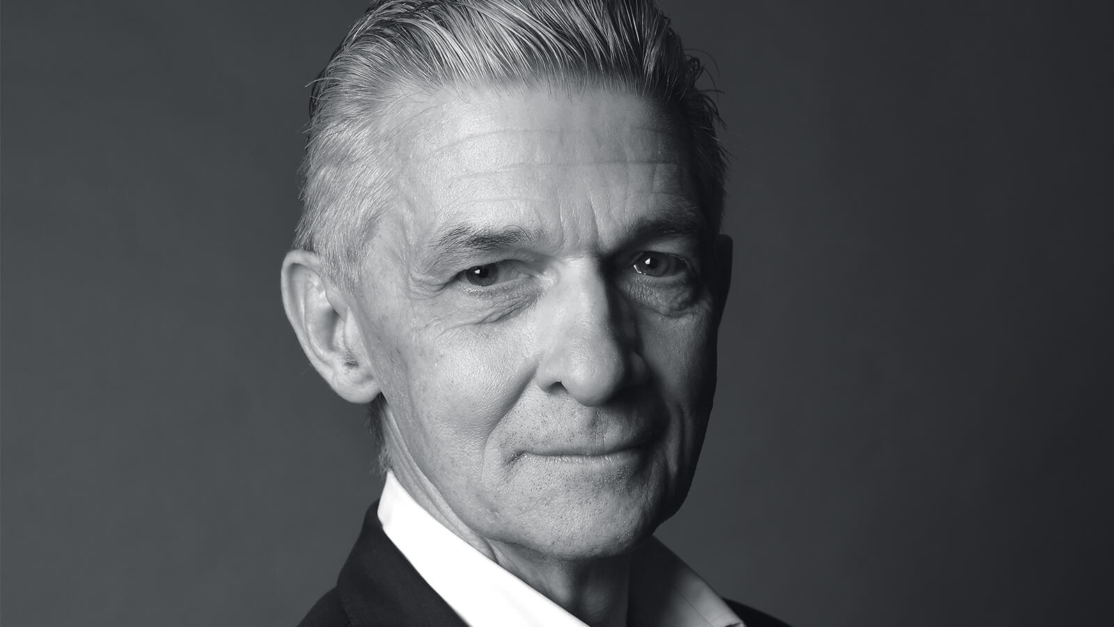 Giulio Cappellini meets Greek architects and hoteliers at the 100% Hotel Show 2019