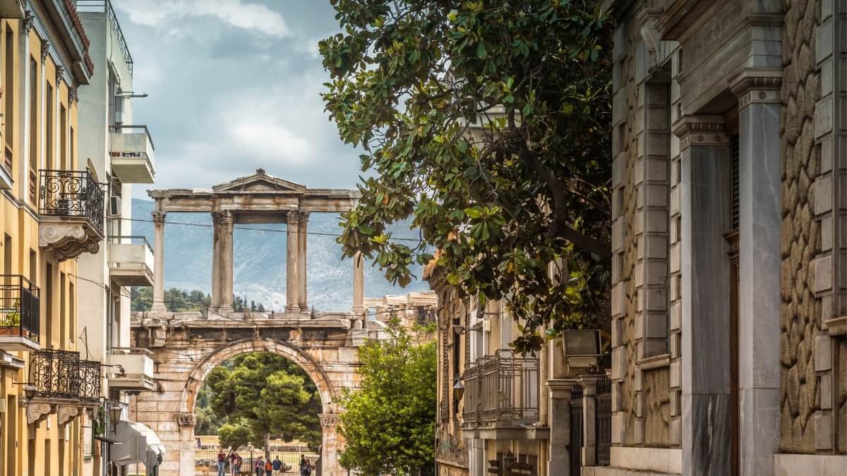 Αποκατάσταση και επανάχρηση κτιρίων ως ξενοδοχειακές μονάδες: Η νέα τάση που αναβαθμίζει το αστικό τοπίο