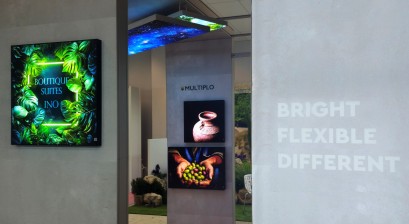 Multiplo: Φωτεινό LED panel με εκτύπωση σε ύφασμα, για εκτυπώσεις υψηλής ανάλυσης σε minimal σχεδιασμό, από την εταιρεία Evin Intzoglou